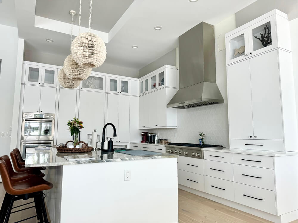 White Kitchen Cabinets Naples